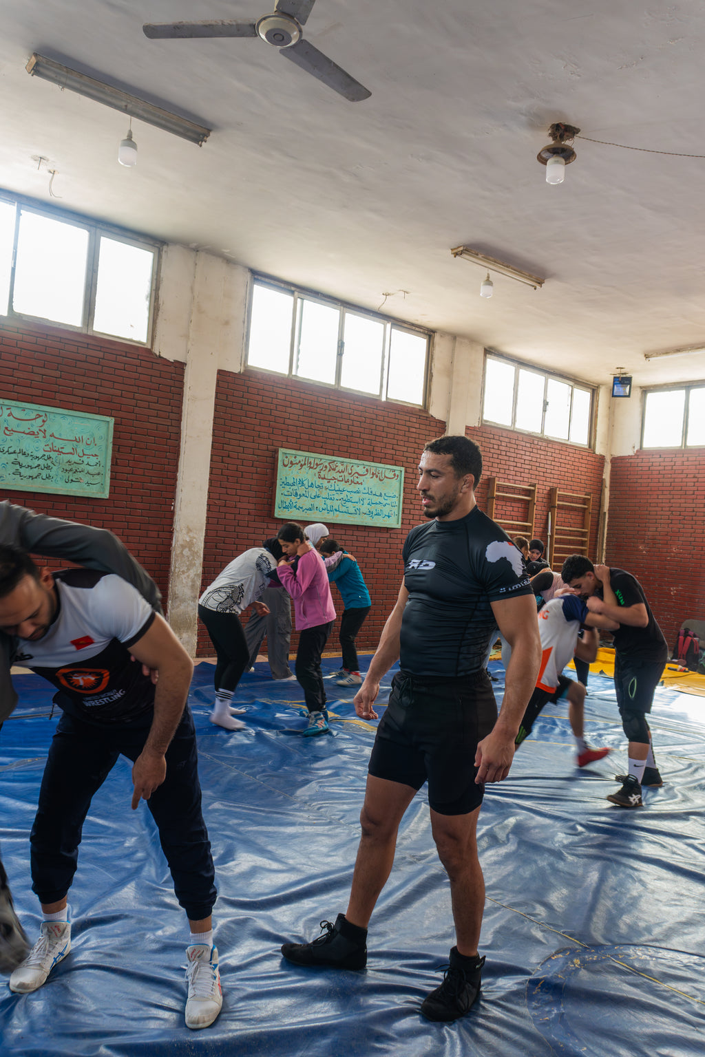 Cairo to the World Rashguard – lifestyle shot